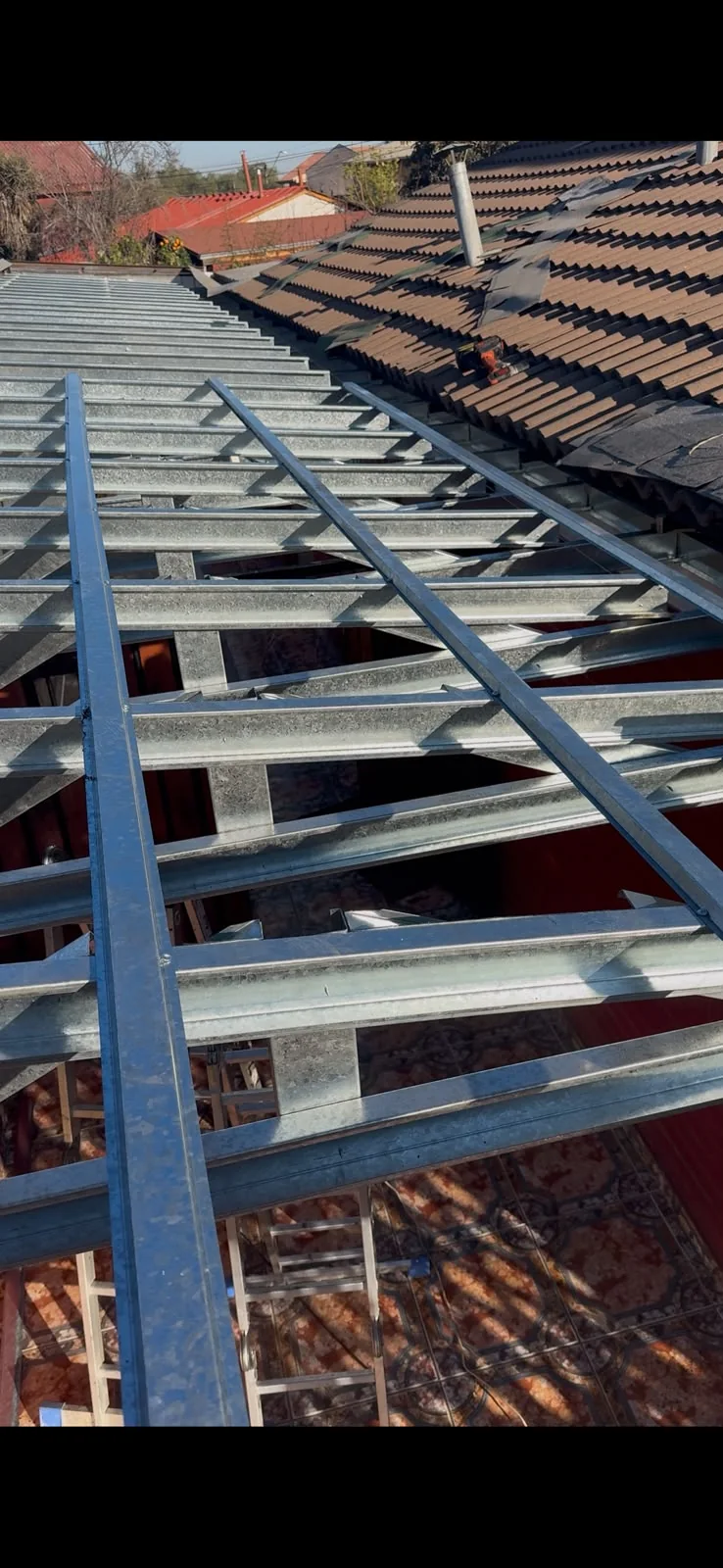 Cobertizo y cierre perimetral en Puente Alto · fotografía 8